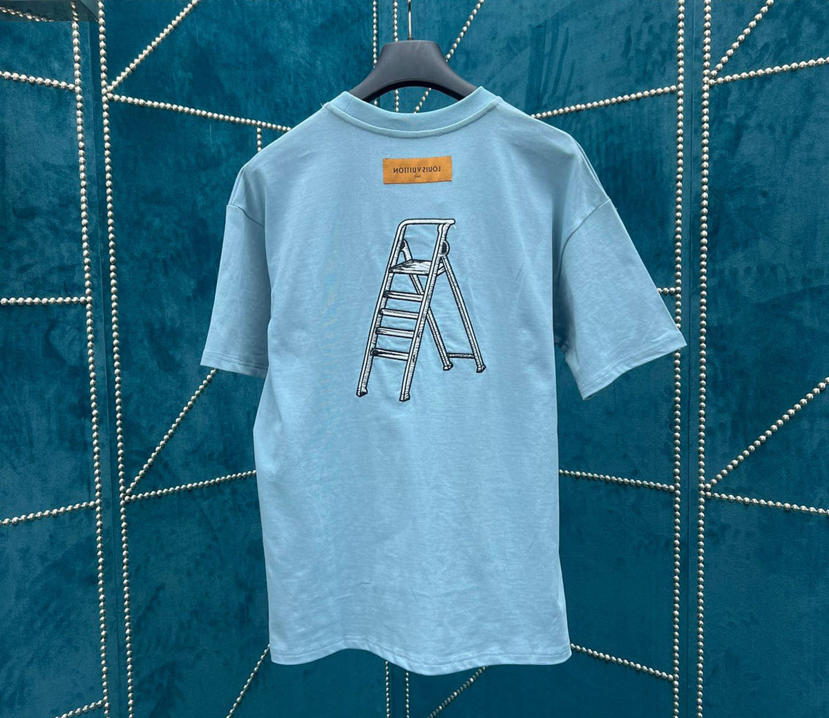 Louis Vuitton Blue Logo T-Shirt • Kybershop