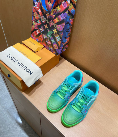 Louis Vuitton LV Trainer Sneaker Green. Size 10.5