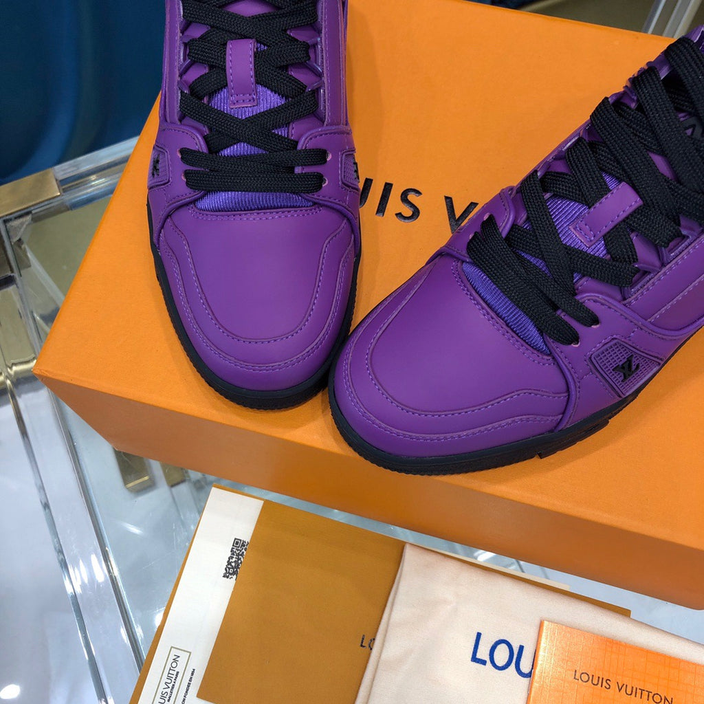 Louis Vuitton LV Trainer Sneaker Violet. Size 10.0