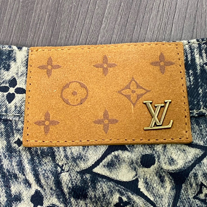 Louis Vuitton Monogram Tailored Denim Pants TAUPE. Size 34