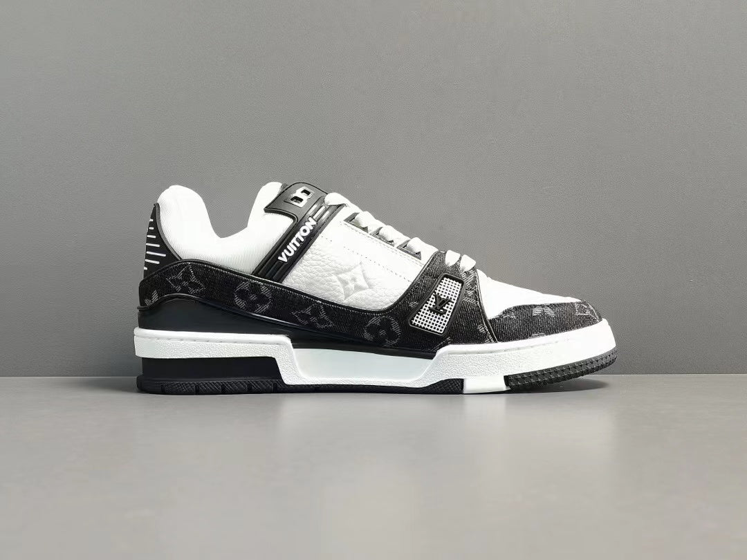 Louis Vuitton® LV X Yk LV Trainer Sneaker Black. Size 05.5 in 2023